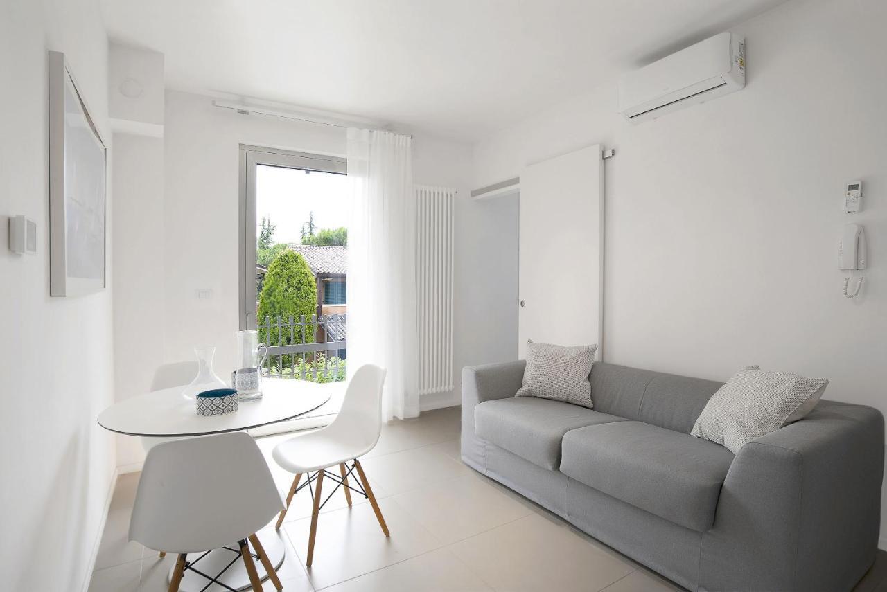 Appartement Baseventuno 4 Bilocale à Sirmione Extérieur photo